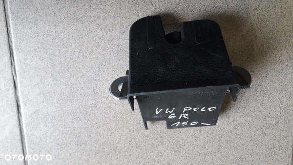 ZAMEK TYLNEJ KLAPY VW POLO 6R0827505D