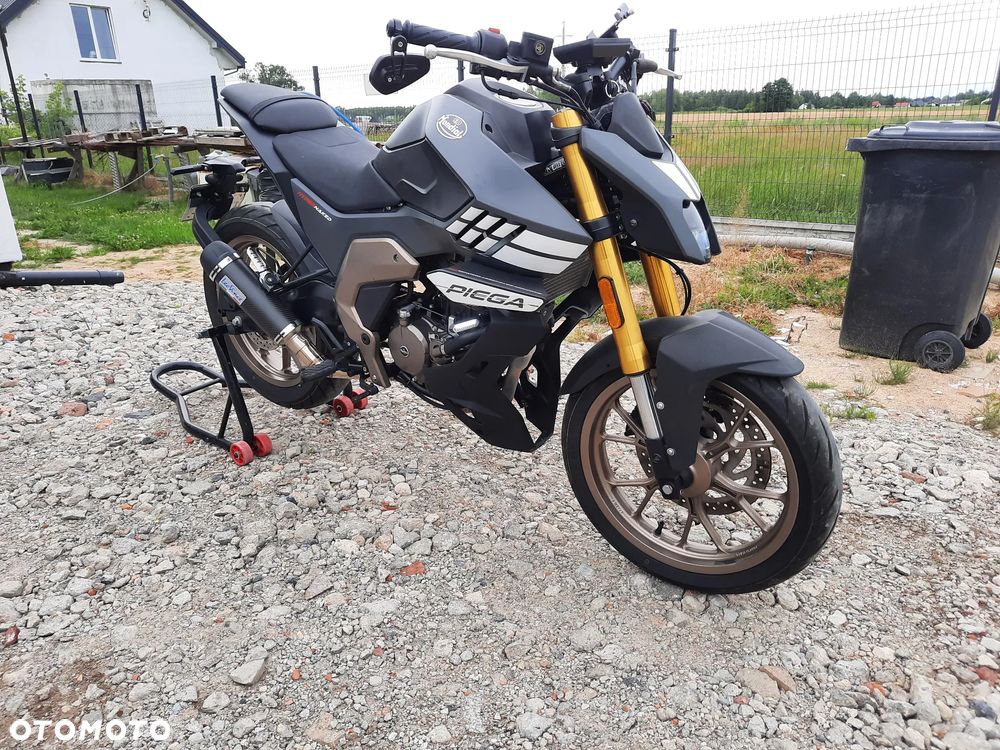 Aprilia Tuono - 7
