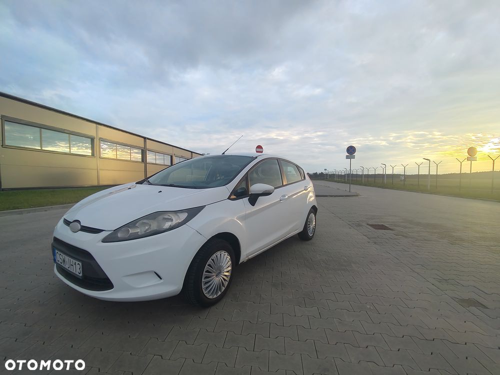 Ford Fiesta 1.4 TDCi Ambiente - 1