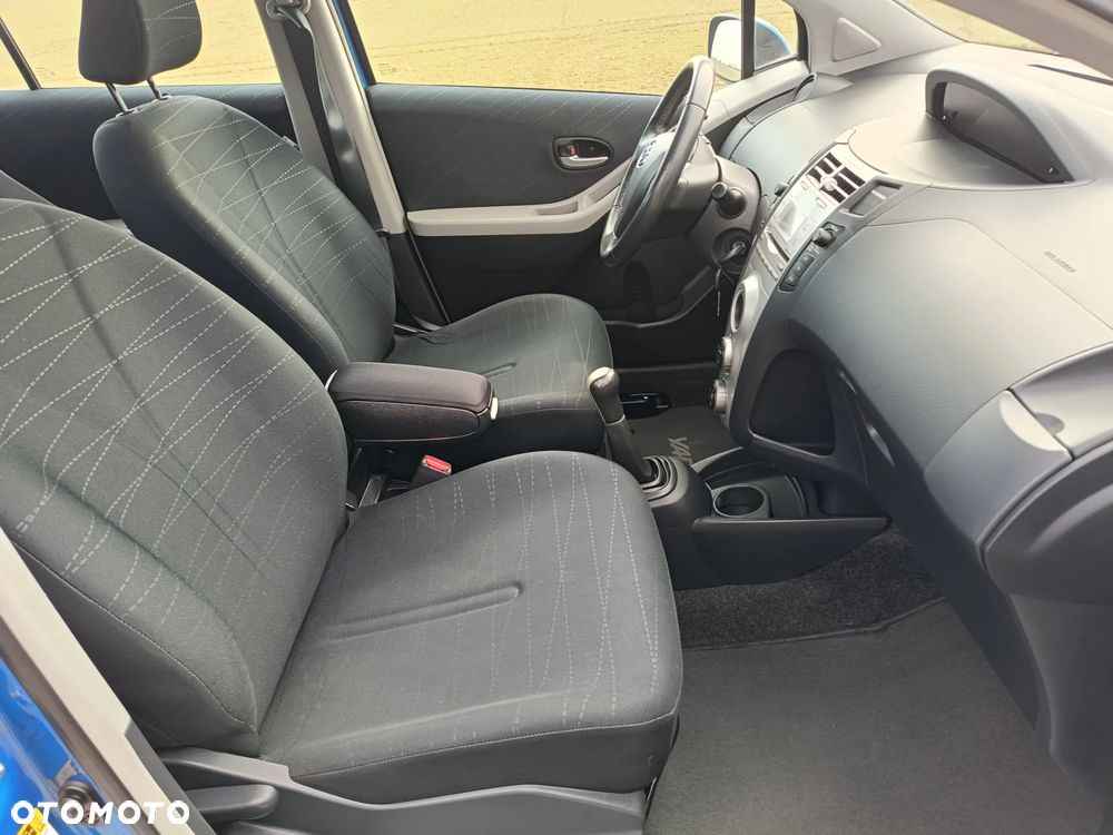 Toyota Yaris 1.3 VVT-i Travel - 11