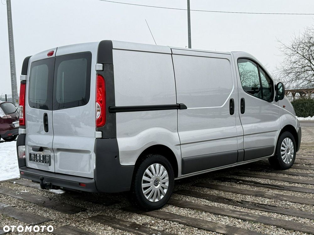 Opel Vivaro - 14