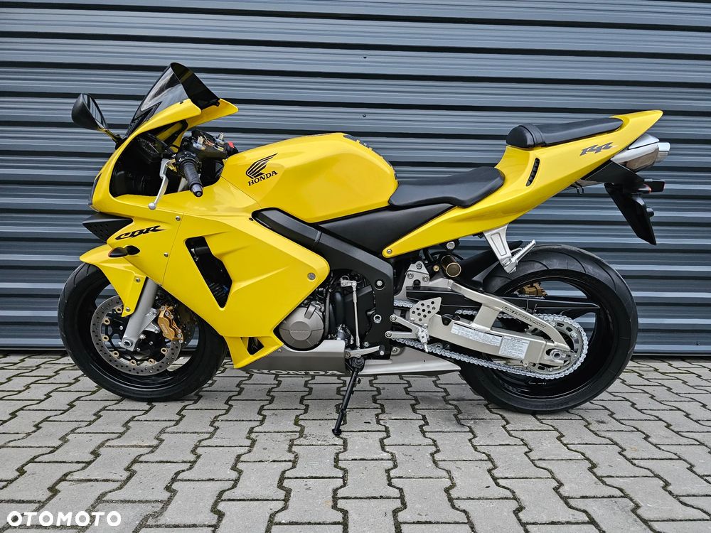 Honda CBR - 3