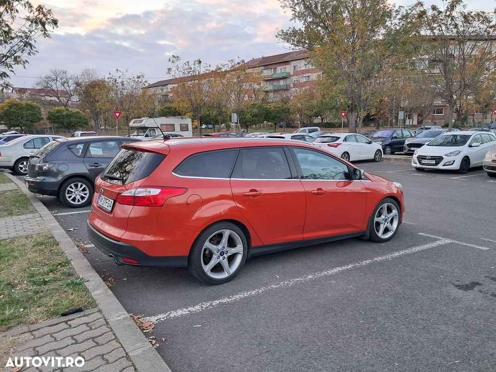 Ford Focus ver-1-6-ecoboost-start--stopp--system-champions-edition - 6