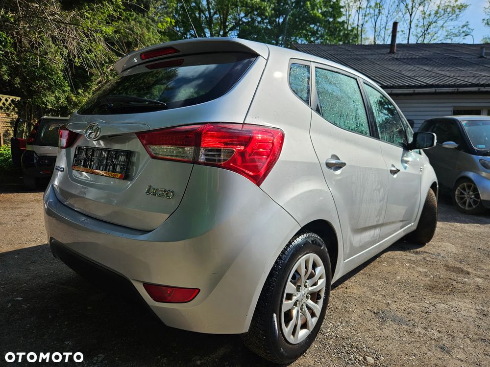 Hyundai ix20 1.4 CRDi blue Comfort - 4