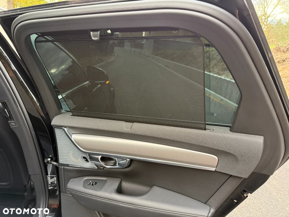 Volvo V90 D5 AWD Momentum - 26