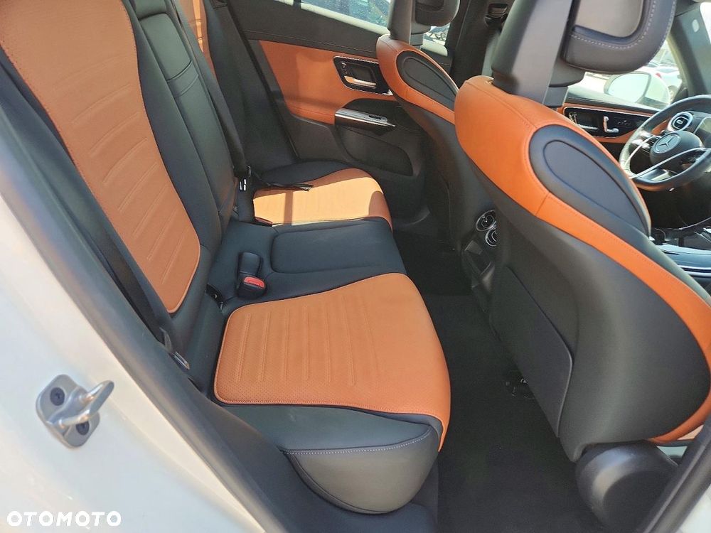 Mercedes-Benz GLC - 10