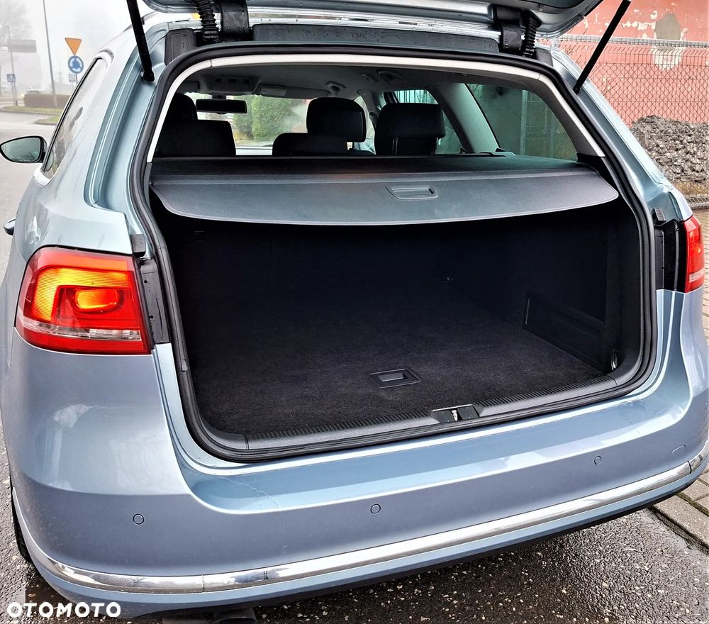 Volkswagen Passat 2.0 TDI DSG BlueMotion Technology Comfortline - 21