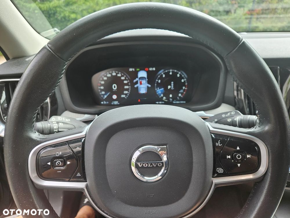 Volvo V60 Cross Country Pro B5 B AWD - 10