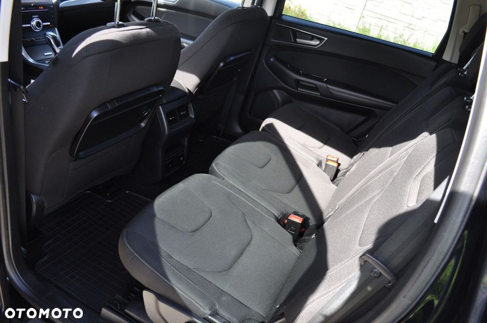 Ford S-Max - 16