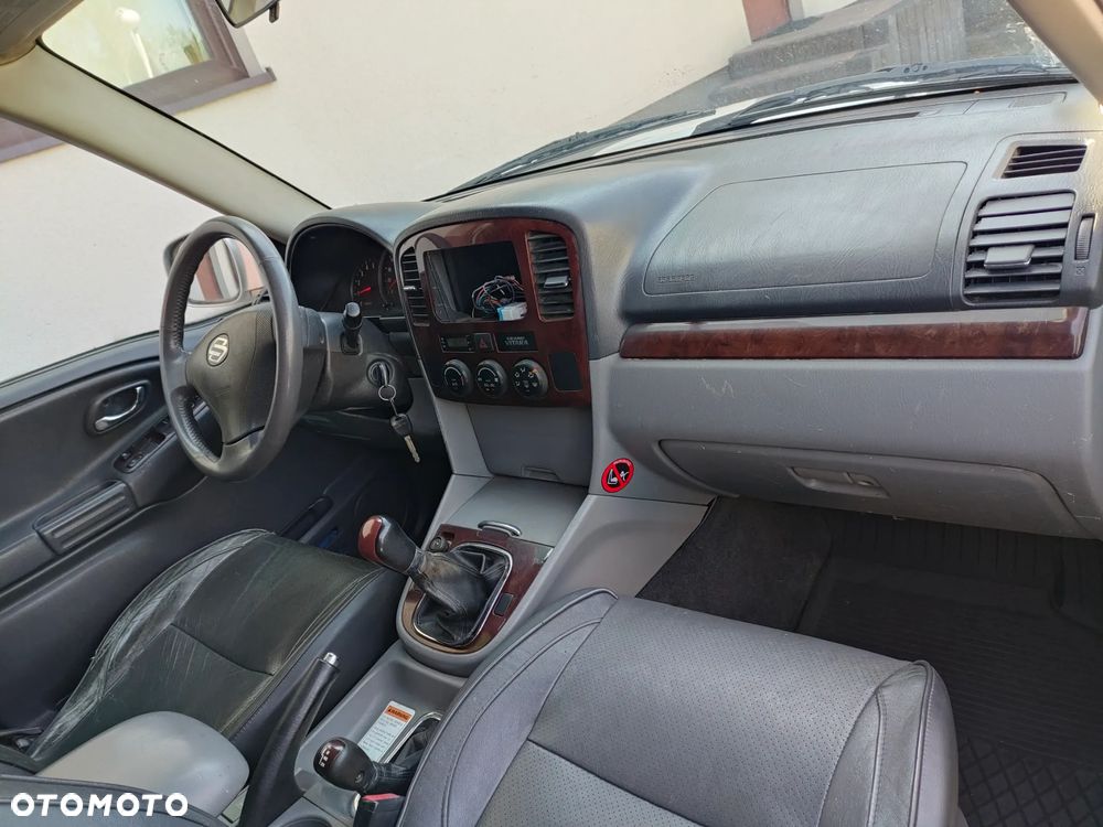 Suzuki Grand Vitara - 13