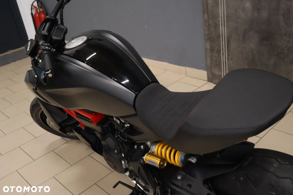 Ducati Diavel - 25