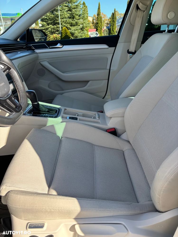 Volkswagen Passat - 15