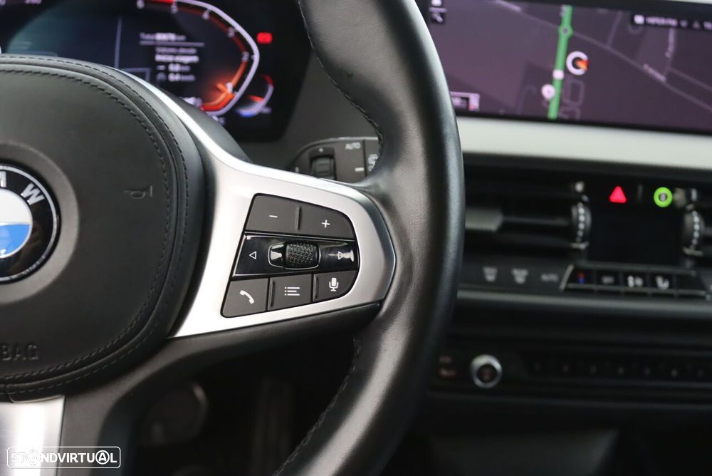 BMW 116 d Pack Desportivo M Auto - 12