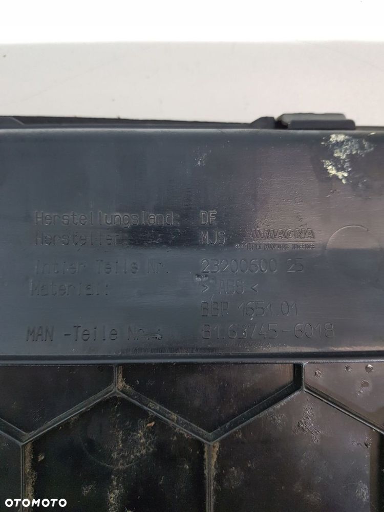 SZUFLADA PÓŁKA SCHOWEK KABINY MAN TGX EURO5 - 5