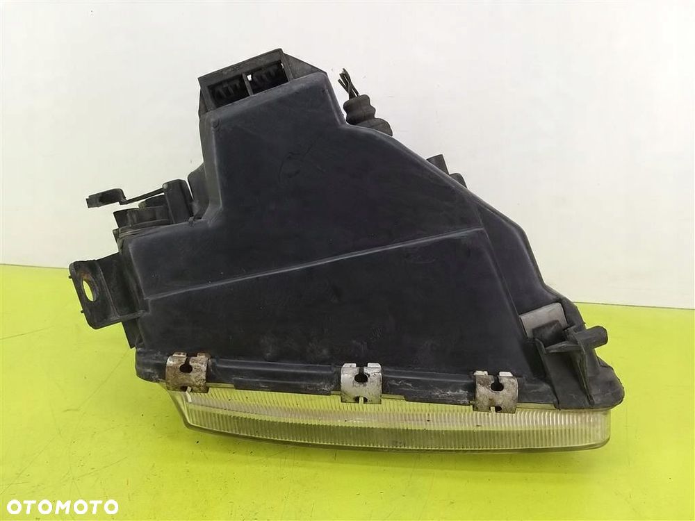 Reflektor lampa przód lewa Audi A4 B5  1995-2001 DEPO  03985369 - 2