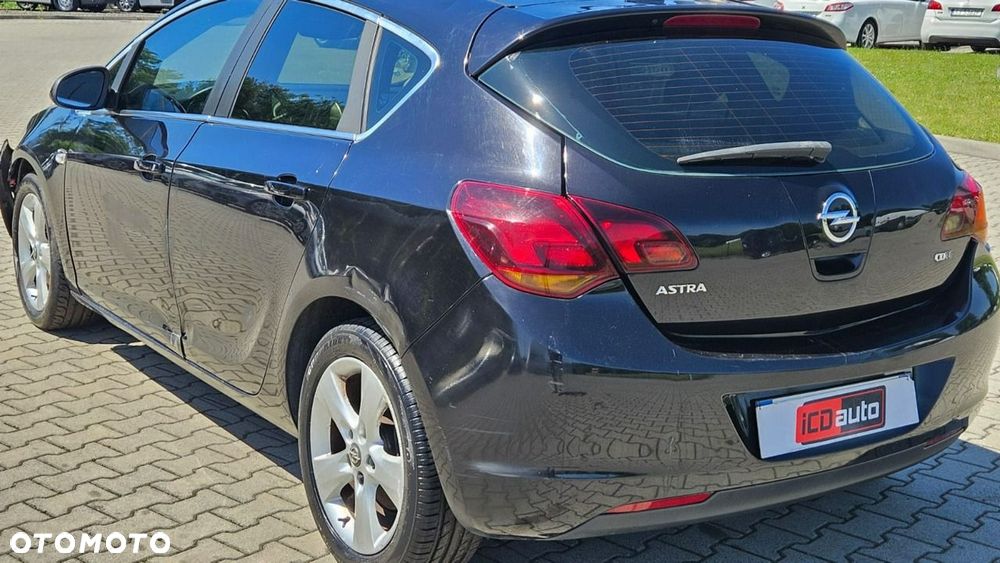 Opel Astra - 4