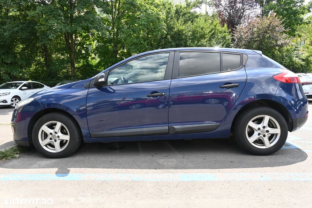Renault Megane dCi 90 FAP Paris - 1