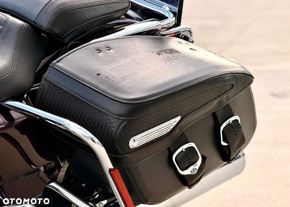 Harley-Davidson Touring Road King - 21