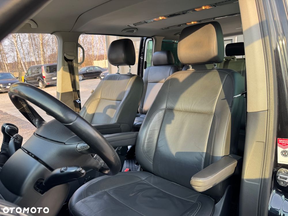 Volkswagen Caravelle - 17
