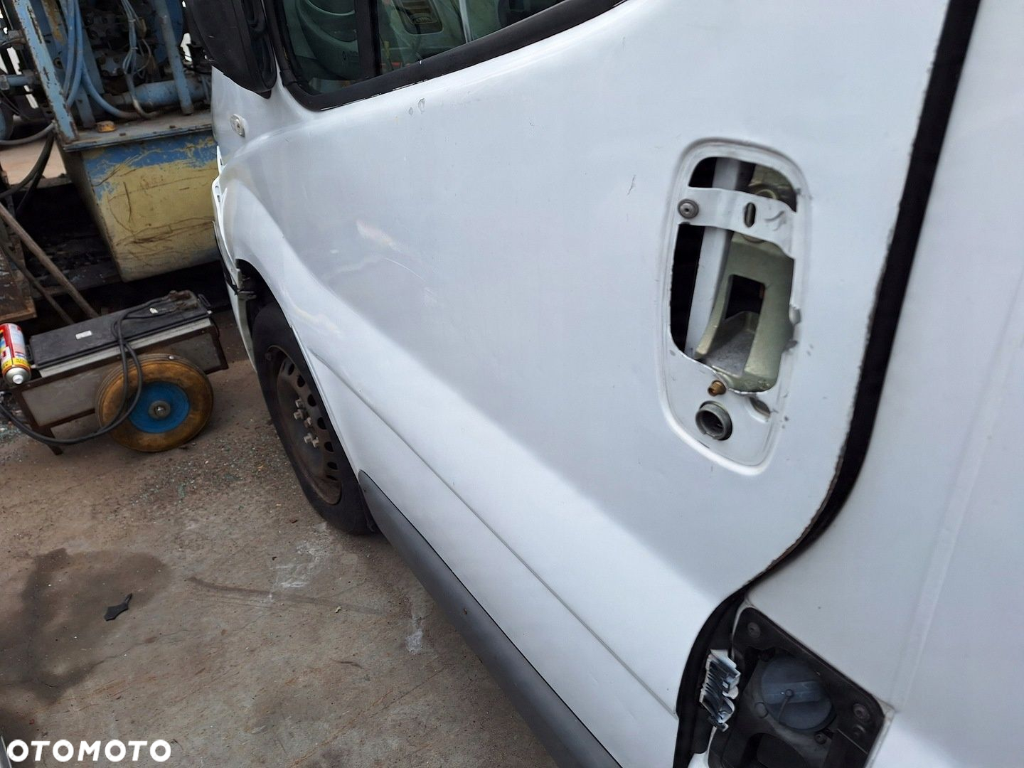 RENAULT TRAFIC 2 II VIVARO I B PRIMASTAR BIAŁE DRZWI PRZÓD LEWE 2001-2014 - 12