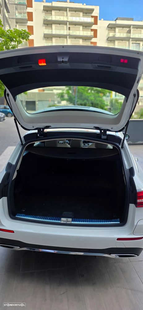 Mercedes-Benz E 300 e Station - 11