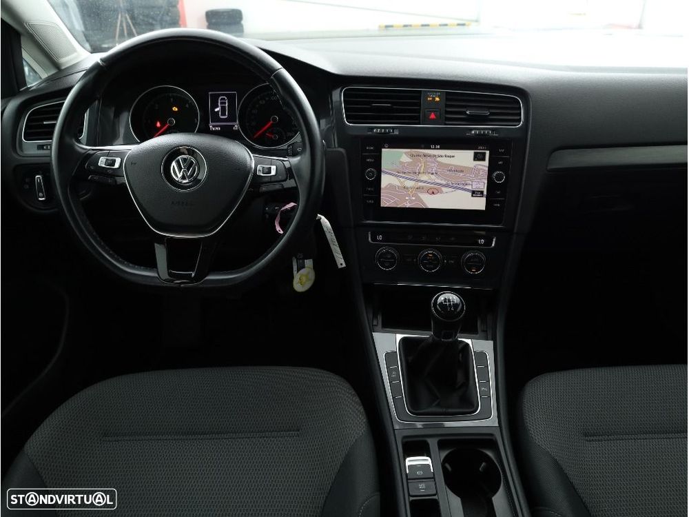 VW Golf Variant 1.6 TDi Confortline - 18