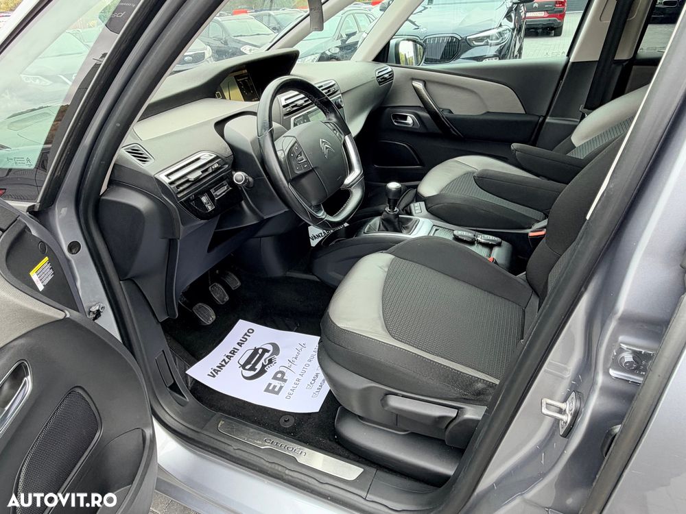 Citroën C4 Grand Picasso - 33