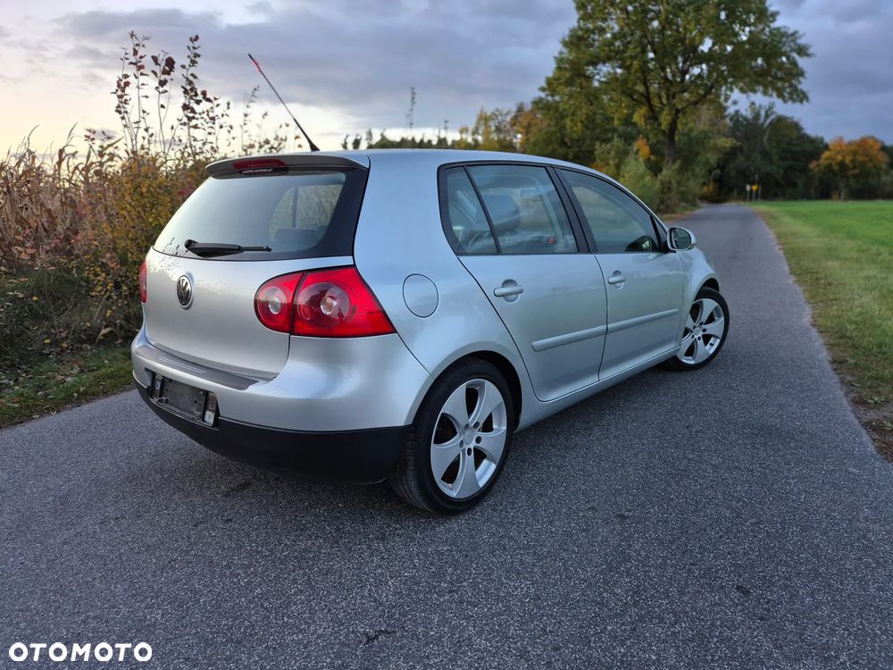Volkswagen Golf - 4