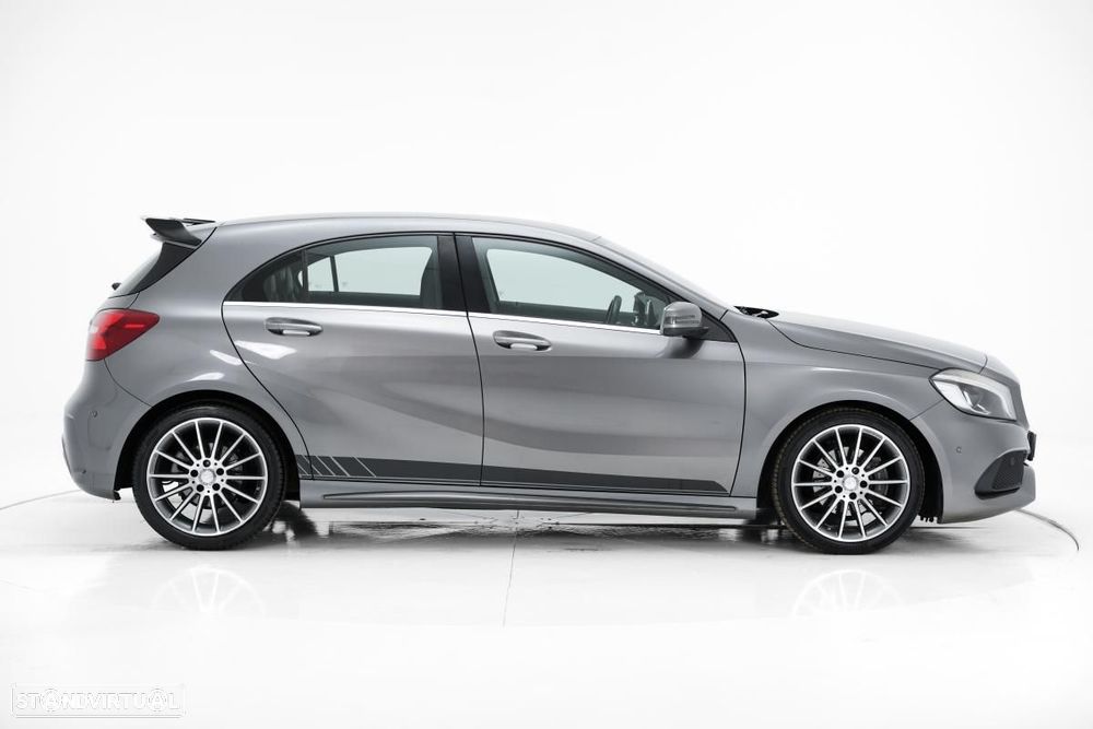 Mercedes-Benz A 180 d AMG Line - 2