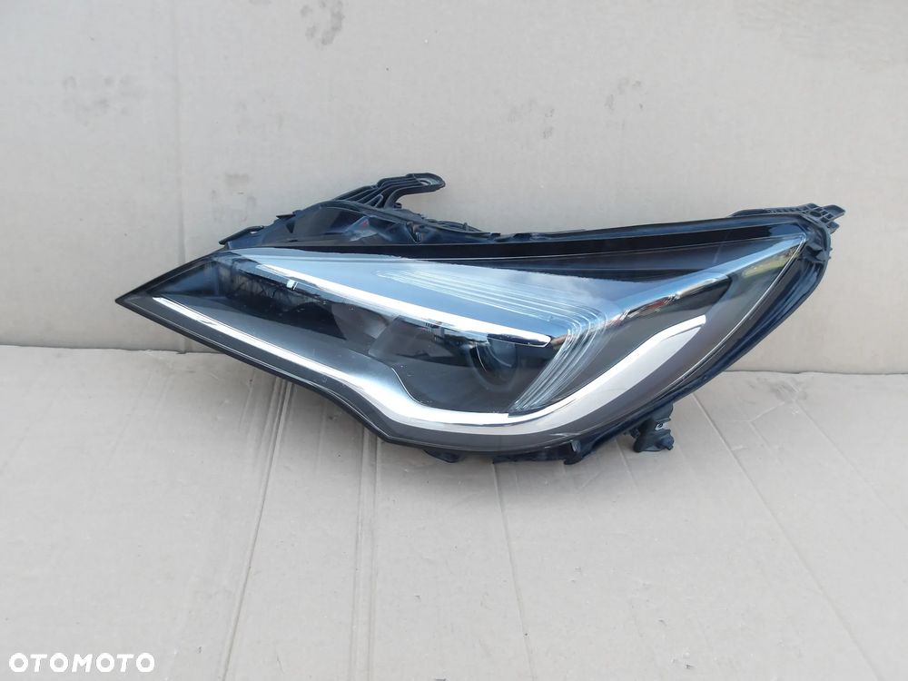 LAMPA LEWY PRZOD OPEL ASTRA K 39158005 - 1