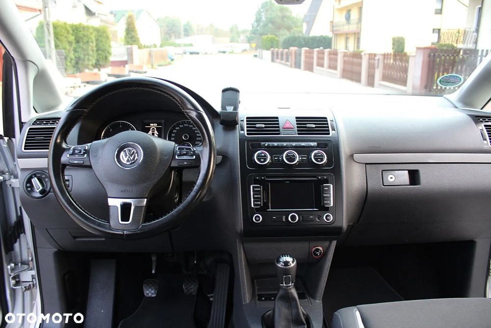 Volkswagen Touran 2.0 TDI DPF Life - 13