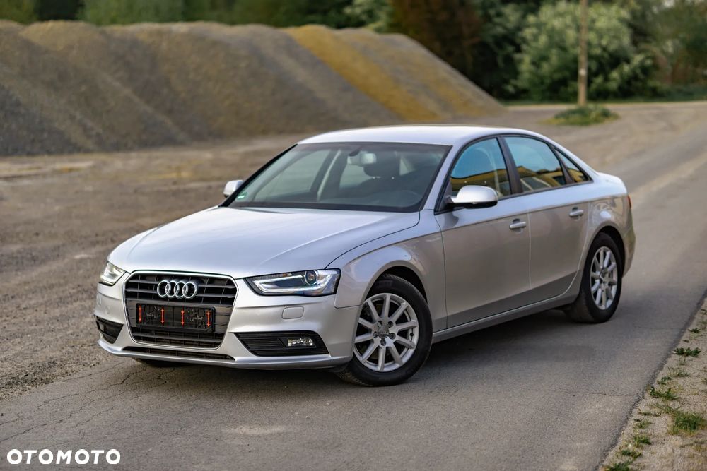 Audi A4 Limousine - 5