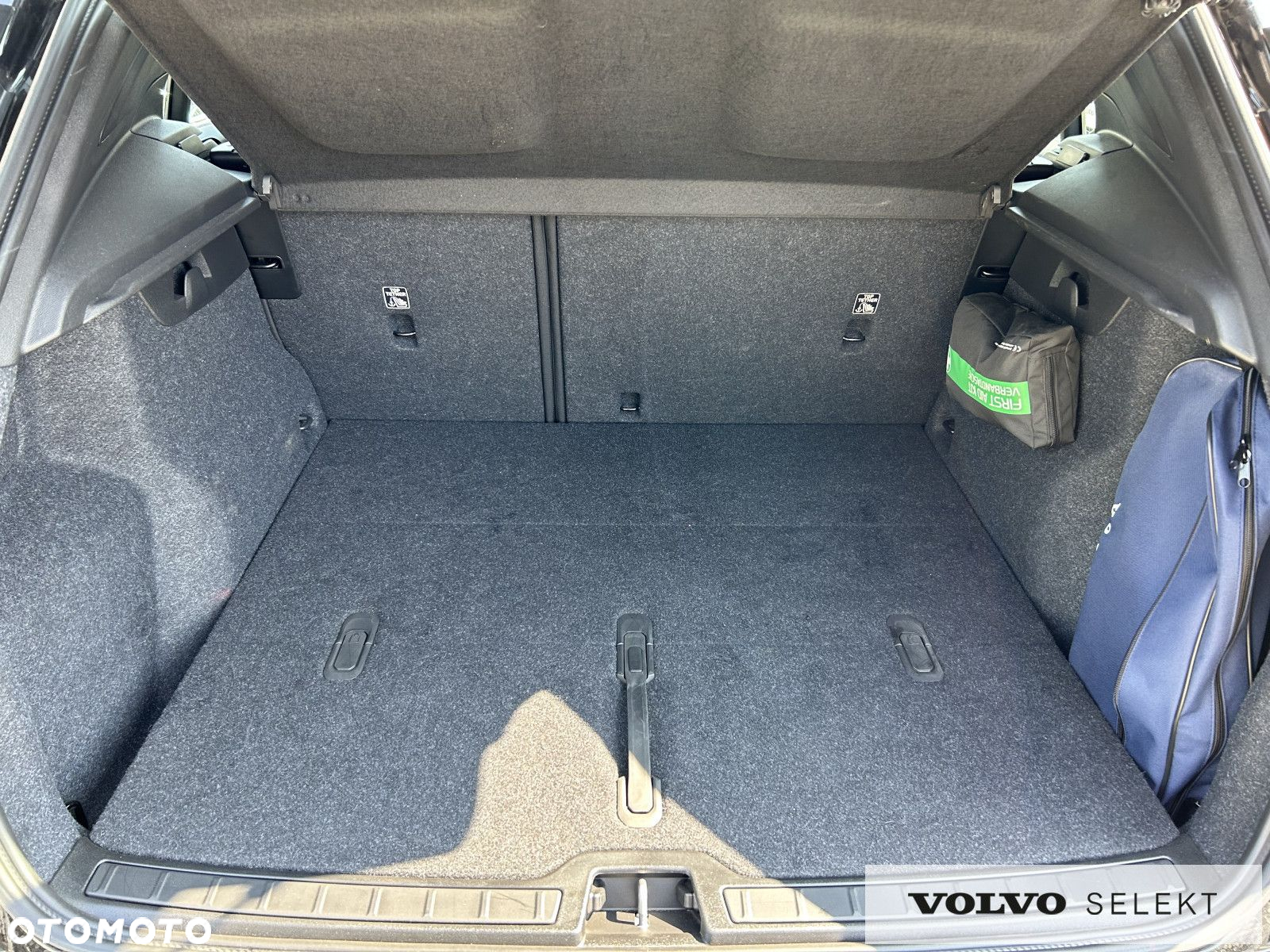 Volvo XC 40 - 21