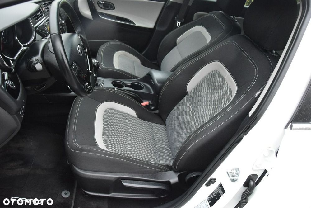 Kia Ceed 1.4 CVVT Dream Team Edition - 32