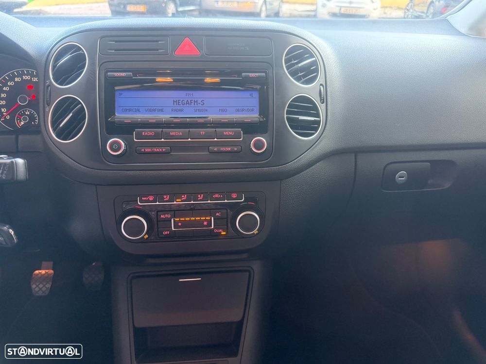 VW Golf Plus 1.6 TDi Highline - 27