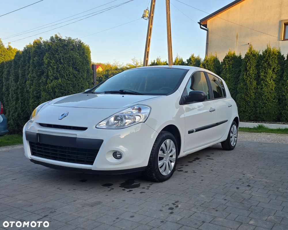 Renault Clio - 1