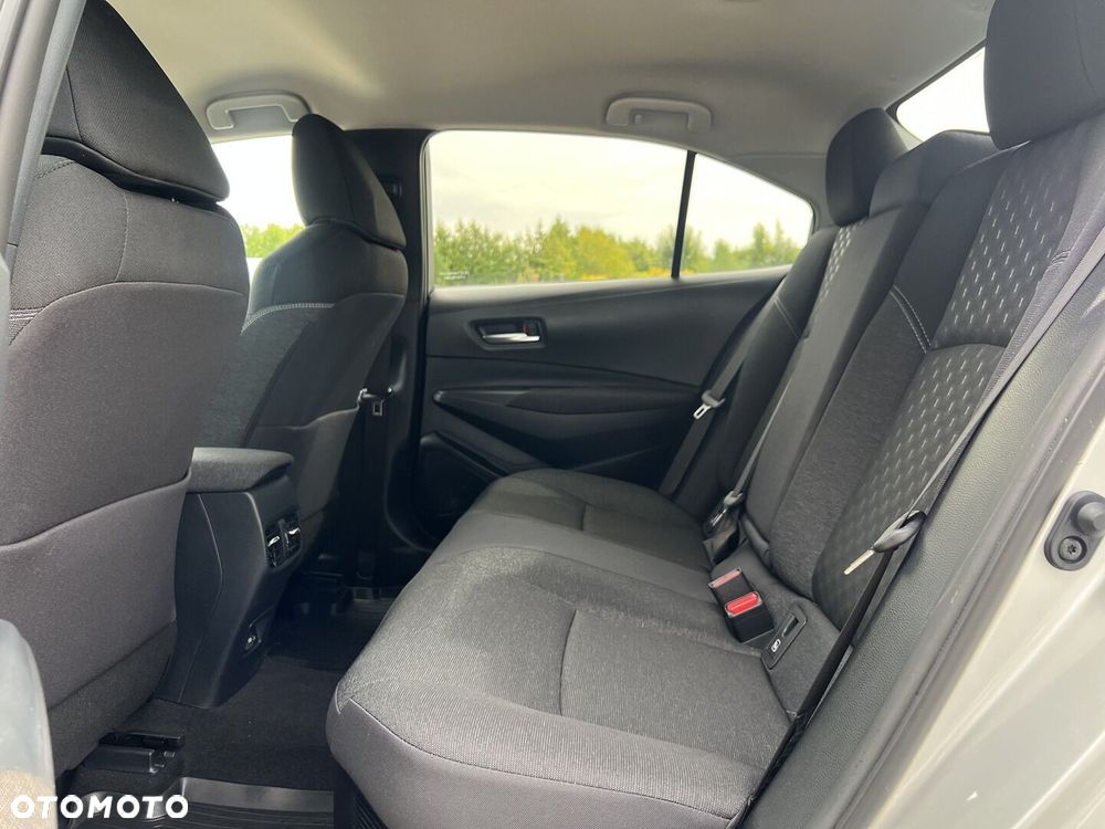 Toyota Corolla 1.8 Hybrid Style - 11