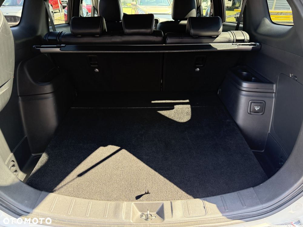 Mitsubishi Outlander 2.4 4WD Top - 32