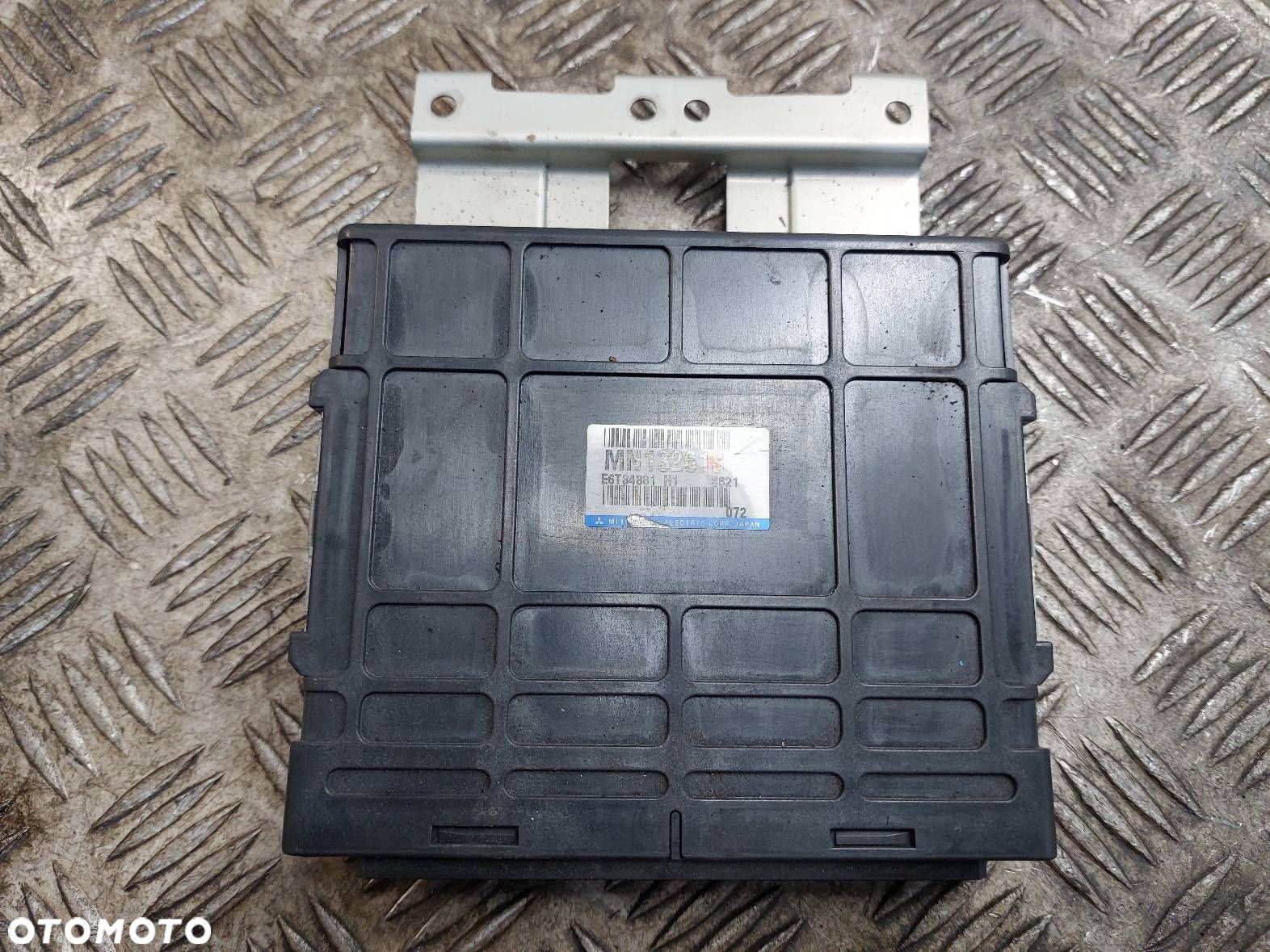 KOMPUTER STEROWNIK SILNIKA LANCER VII 2.0 16V MN132618 - 1
