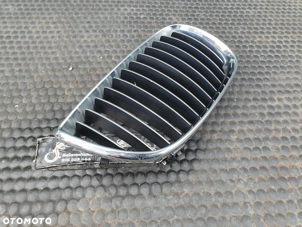 Kratka 7128613 7128614 7906809 Atrapa Nerki Nerka Gril Atrapka Zderzaka Przód M-Pakiet BMW 1 E81 E87 LCI Lift - 22