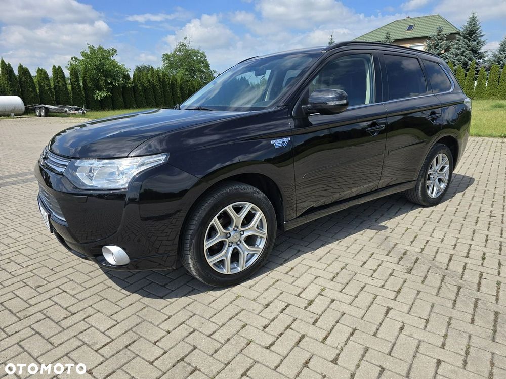 Mitsubishi Outlander - 8