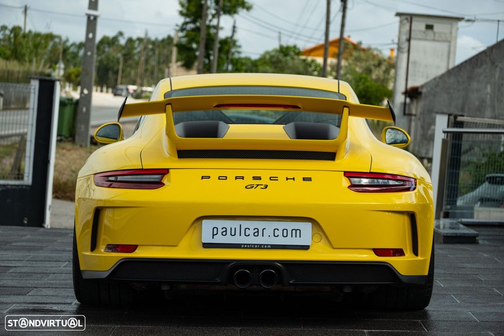 Porsche 911 Série F - 8
