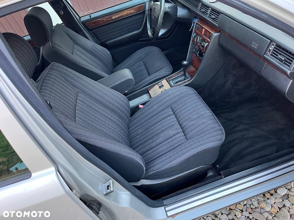 Mercedes-Benz W124 (1984-1993) - 18