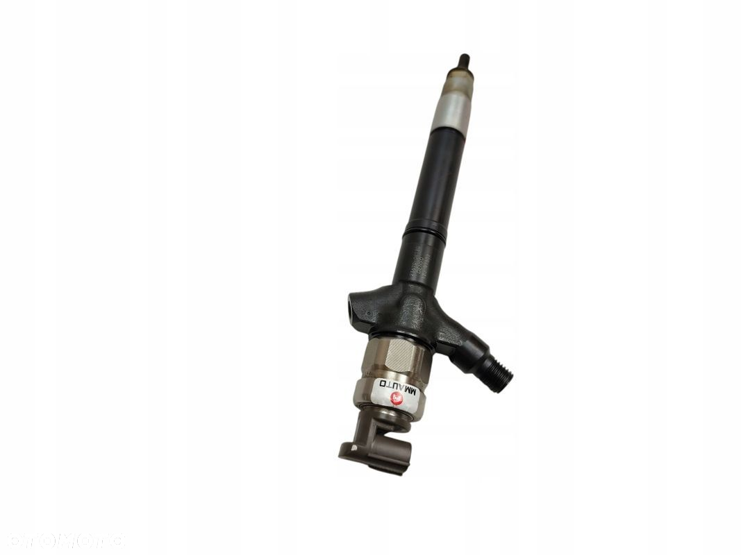 WTRYSKIWACZ TOYOTA AVENSIS T25 COROLLA VERSO II RAV4 2.0 D4D 23670-0R180 - 2