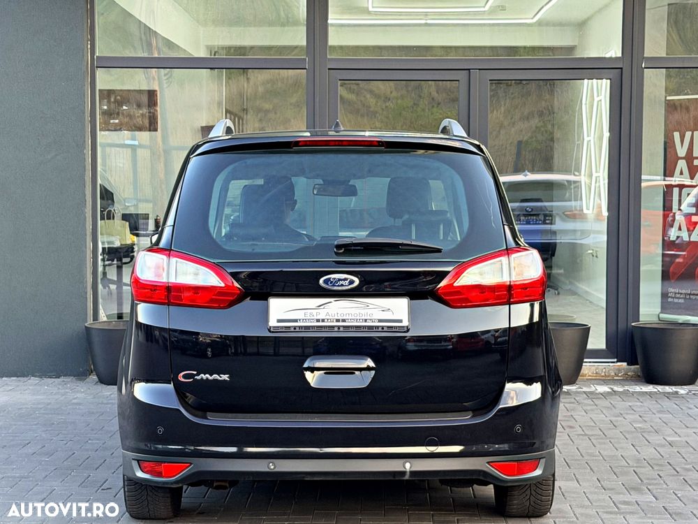 Ford Grand C-Max - 11