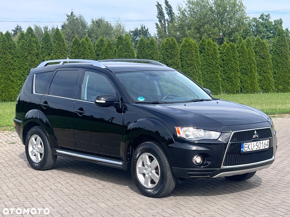 Mitsubishi Outlander 2.0 2WD CVT Invite - 2