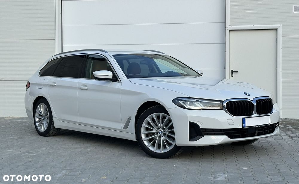 BMW Seria 5 520d xDrive - 9