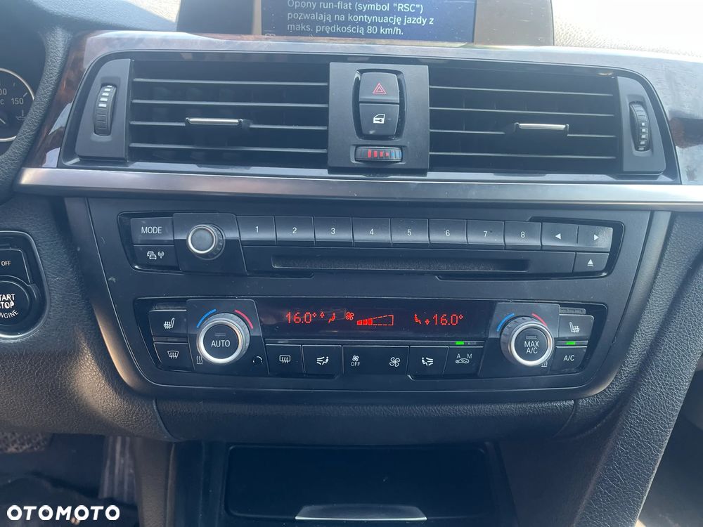 BMW Seria 3 330d xDrive - 13