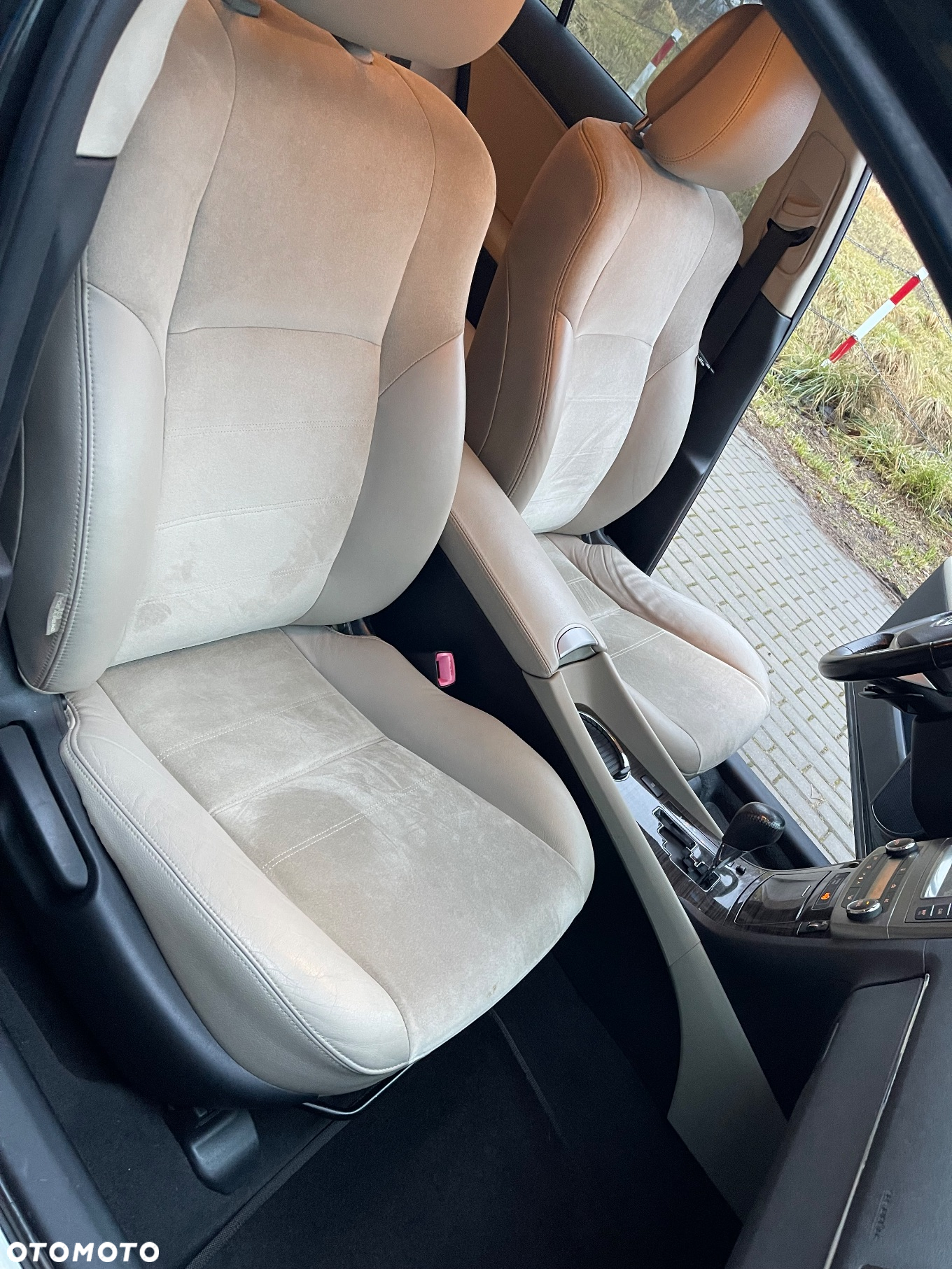 Toyota Avensis 2.0 Prestige EU5 MS - 26