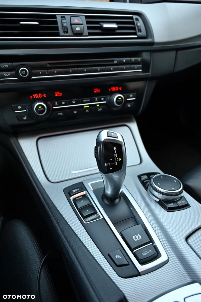 BMW Seria 5 520d M Sport Edition - 28